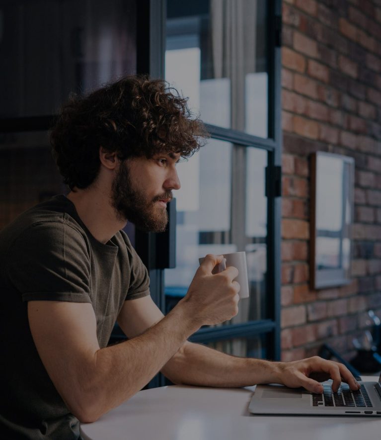 Werden Sie Domain-Reseller. <br />Es ist einfach & profitabel.
